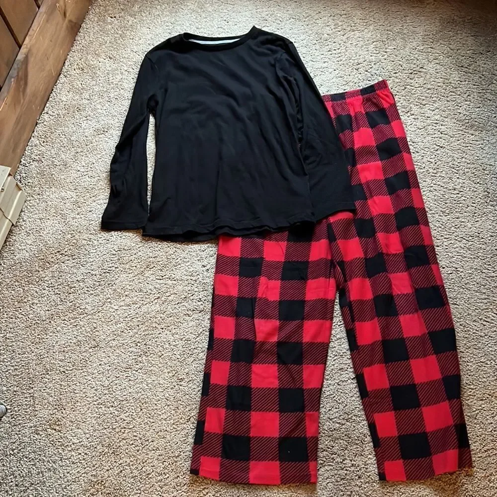 Youth boys 14/16 winter pajamas.